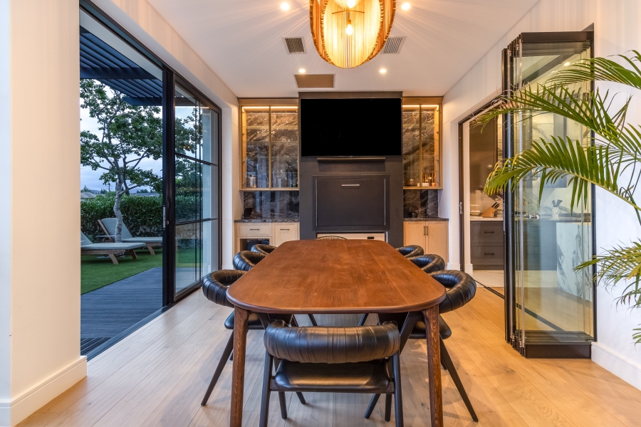 5 Bedroom Property for Sale in Val De Vie Estate Western Cape